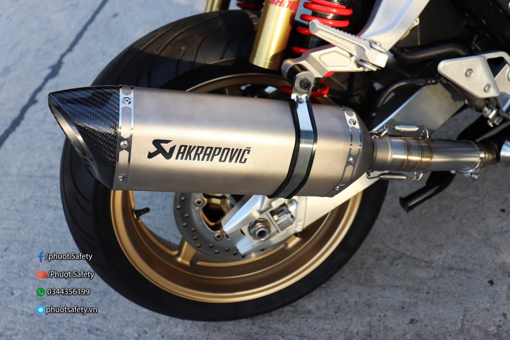 honda-cb1300-super-four-do-po-akrapovic-titan-6-trieu